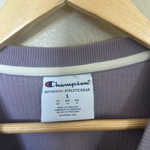 Champion Lavender Athletic Top - Picture 3 of 6
